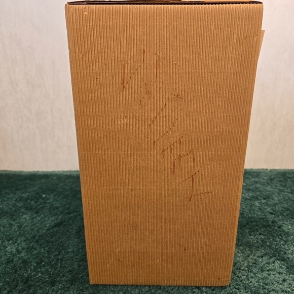 Porcelin Angel Grandeur Noel Collector Edition 2002 Christmas Holiday Decor NWOT - Picture 11 of 15